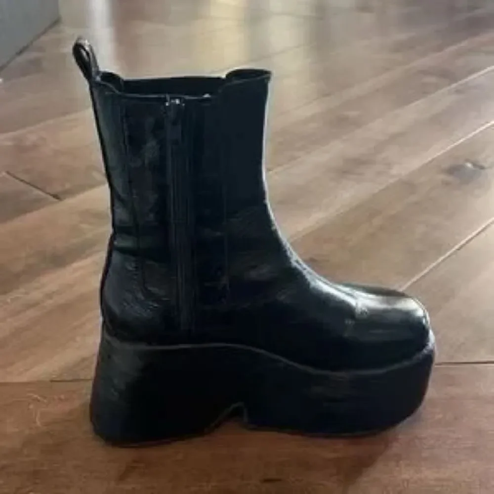 Free People Disco Days Black Leather Platform Boots US 6